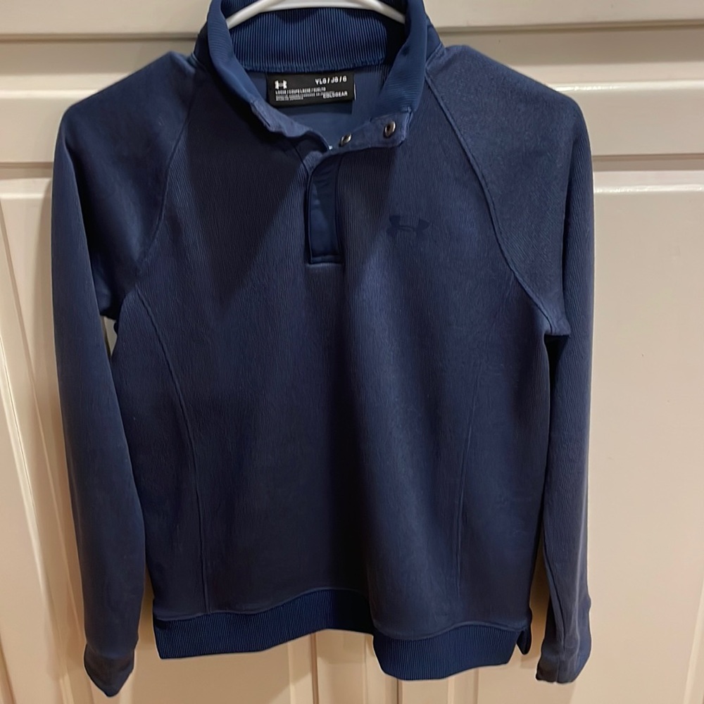 Under Armour pullover; blue